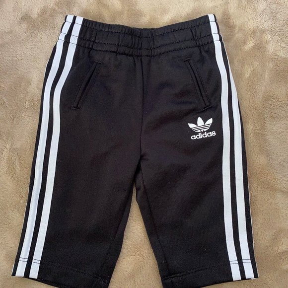 3-6 mos Black Adidas Jump Suit - Picture 2 of 6